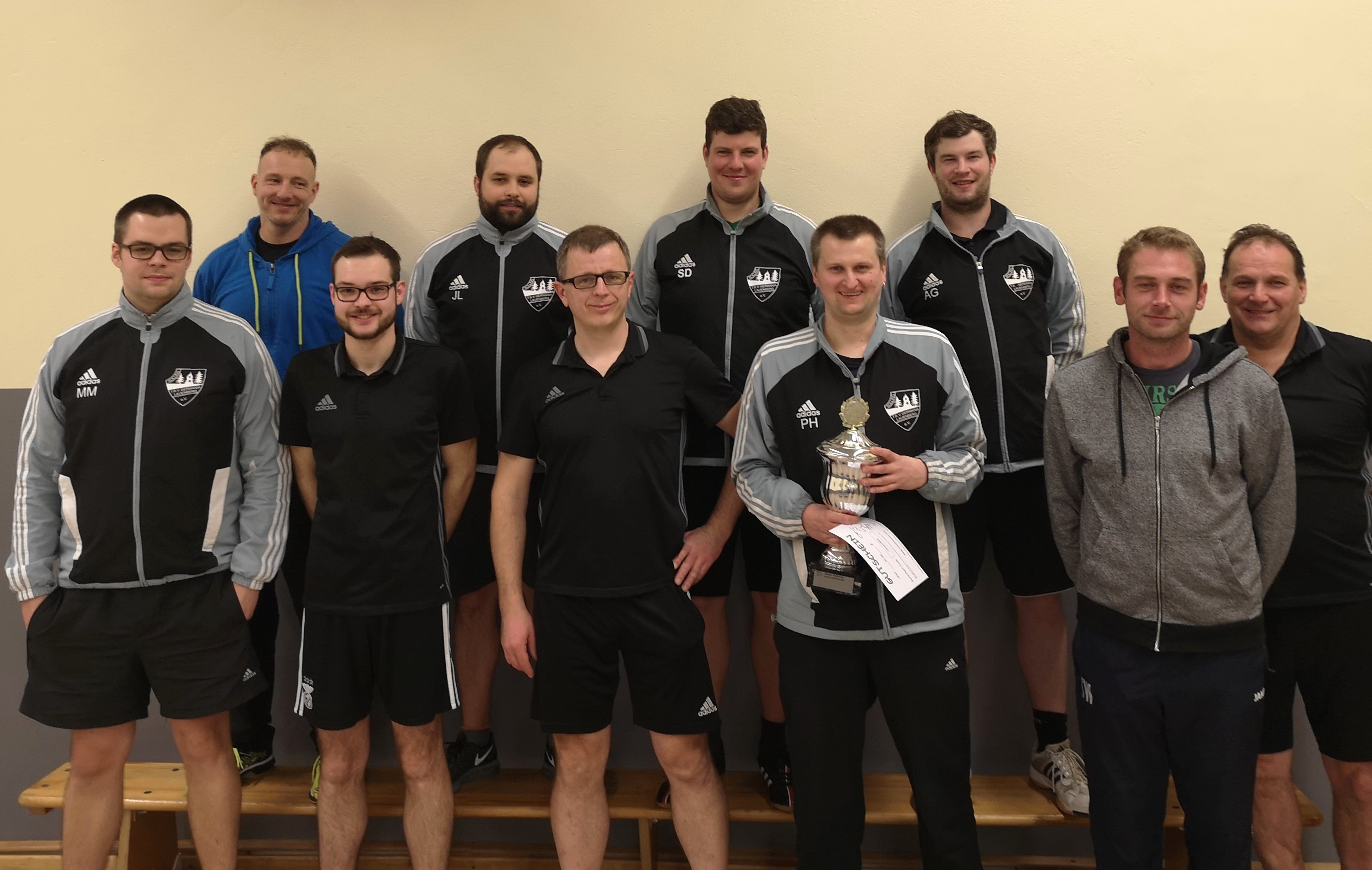 Tischtennis Bezirksliga: TSV Lauenberg braucht noch ein Sieg zur Meisterschaf